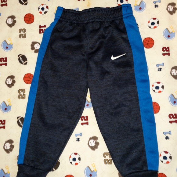 Nike Dri-Fit Newborn Set - Picture 3 of 6